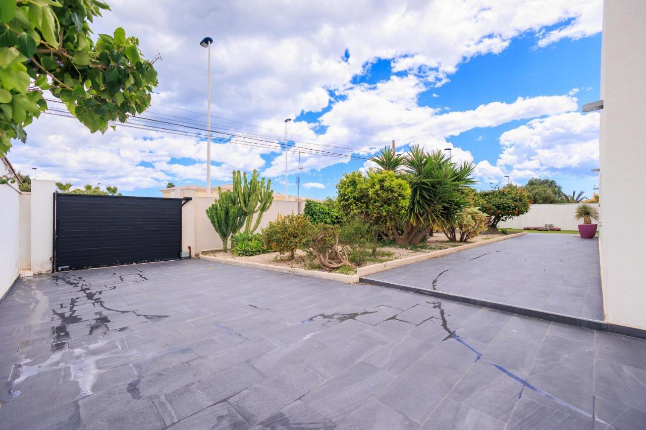 Villa Mi Sol Torrevieja Dış mekan fotoğraf